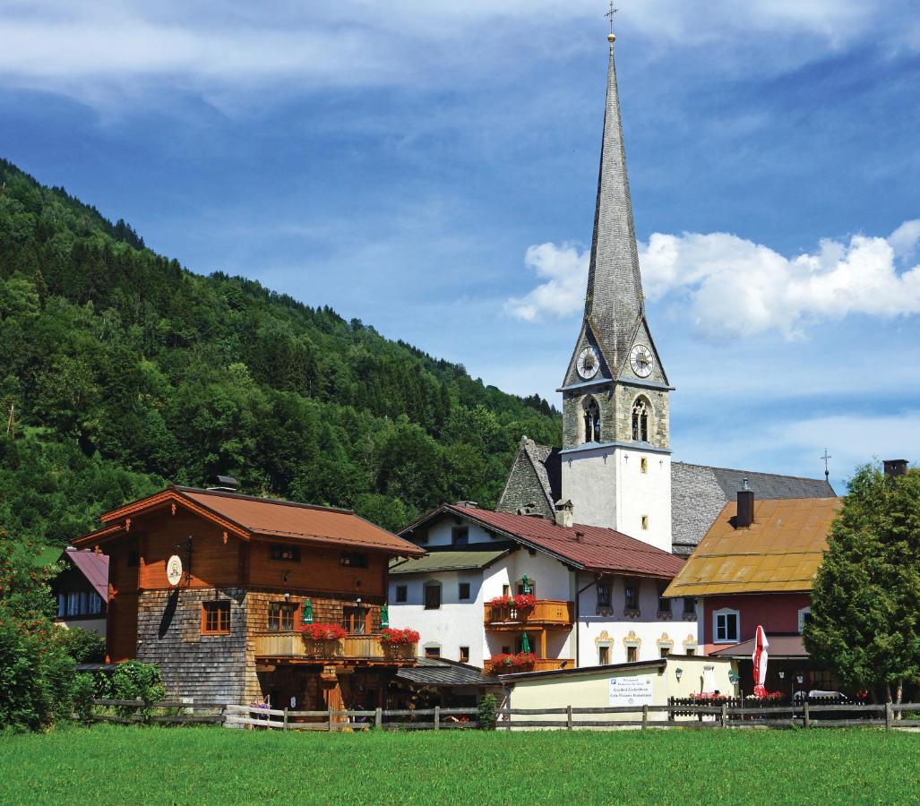 Gasthof Zacherlbraeu Bruck an der Grossglocknerstrasse Bagian luar foto