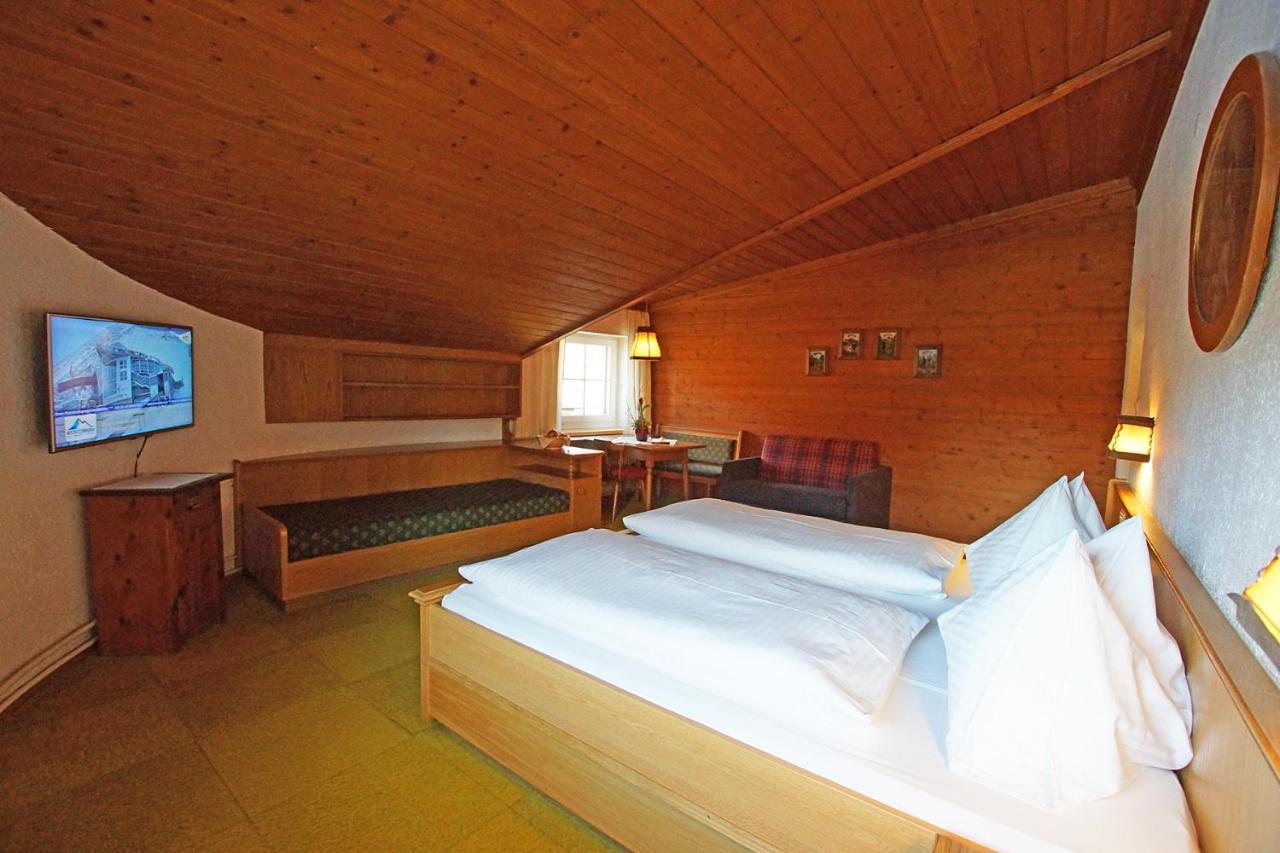 Gasthof Zacherlbraeu Bruck an der Grossglocknerstrasse Bagian luar foto