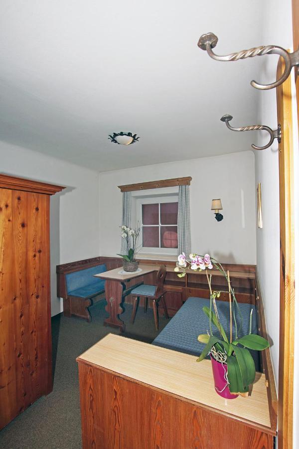 Gasthof Zacherlbraeu Bruck an der Grossglocknerstrasse Bagian luar foto